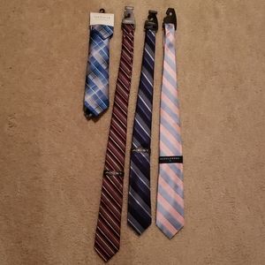 Brand new assortment of ties in a set (4)